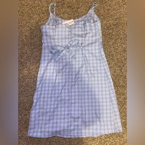 Mini blue and white plaid dress, back tie, zipper, adjustable straps